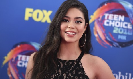 Auli’i Cravalho memerankan tokoh Ariel dalam The Little Mermaid produksi stasiun TV ABC.