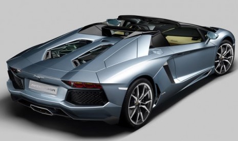 Aventador Roadster 