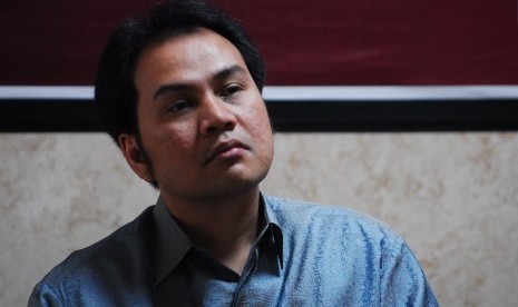 Aziz Syamsudin.