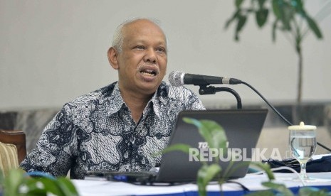 'Pelibatan Ormas dalam Penetapan Fatwa Halal Harus Dibatasi'. Cendekiawan Muslim Prof Azyumardi Azra.