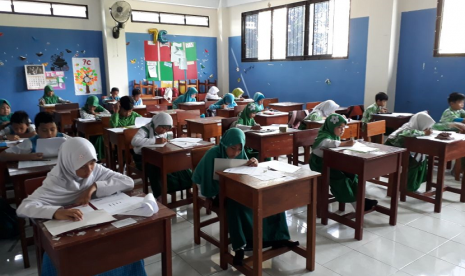 Babak Penyisihan OMSI di SDI Al Fawwaz Islamic School Cikarang.