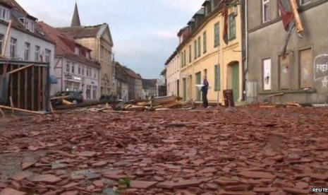 Badai tornadi sapu Kota Hamburg, Jerman, Selasa (5/5).