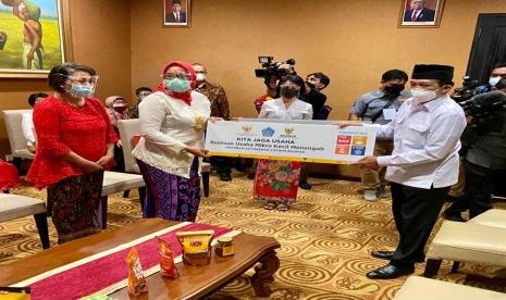  Badan Amil Zakat Nasional (Baznas) kembali menyalurkan bantuan program Kita Jaga Usaha (KJU) bersama Wakil Presiden RI KH. Ma