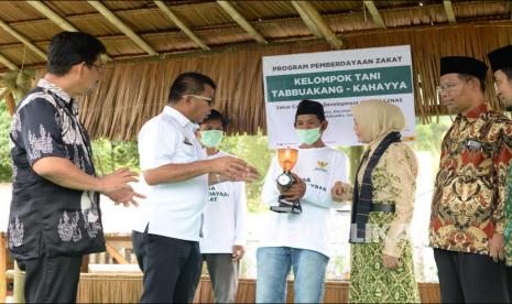 Badan Amil Zakat Nasional (BAZNAS) meluncurkan Kelompok Tani Tabbuakang, di Desa Kahayya, Kecamatan Kindang, Kabupaten Bulukumba, Sulawesi Selatan, pada Kamis (27/1). Peluncuran ini merupakan pengembangan dari program Zakat Community Development (ZCD) BAZNAS di Desa Kahayya yang jadi salah satu titik binaan BAZNAS.