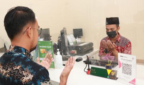 Badan Amil Zakat Nasional (Baznas) memberikan apresiasi kepada masyarakat atas pencapaian Indonesia yang kembali dinobatkan menjadi negara paling dermawan di dunia versi World Giving Index (WGI) 2022. 