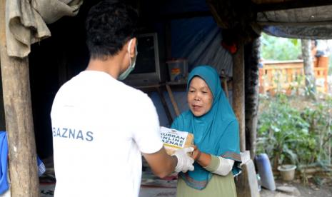 Bupati Bangka memberikan apresiasi atas program kerja Baznas tangani masalah sosial. Ilustrasi.