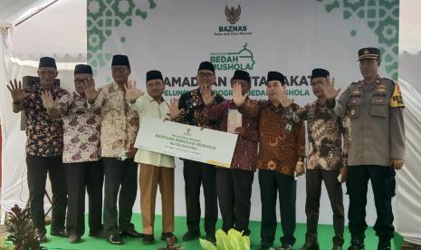 Badan Amil Zakat Nasional (Baznas) merenovasi 30 rumah ibadah dalam program Bedah Musholla, yang tersebar di Kabupaten Bogor, Kabupaten Tangerang, dan Kabupaten Bekasi, sebagai upaya memberikan kenyamanan kepada para jemaah untuk beribadah. 