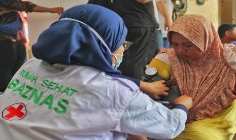 Badan Amil Zakat Nasional (BAZNAS) RI melalui Rumah Sehat BAZNAS (RSB) terus mengupayakan layanan kesehatan gratis di berbagai daerah.