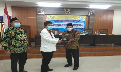 Badan Pembinaan Ideologi Pancasila (BPIP) dan Forum Komunikasi Umat Beragama (FKUB) Kabupaten Nganjuk melaksanakan Halaqah Kebangsaan Alim Ulama yang bertemakan 