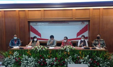 Badan Pembinaan Ideologi Pancasila (BPIP) menggelar  sejumlah acara untuk memperingati Hari Lahir Pancasila 1 Juni 2021.  Selain upacara kenegaraan, BPIP juga mengadakan Bulan Pancasila per 1 Juni-18 Agustus 2021. 