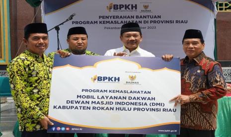 Badan Pengelola Keuangan Haji (BPKH) melalui Badan Amil Zakat Nasional (Baznas) menyerahkan bantuan 4 program kemaslahatan di Provinsi Riau. Bantuan tersebut berupa penyediaan mobil layanan dakwah untuk Dewan Masjid Indonesia (DMI) Provinsi Riau, mobil layanan dakwah untuk DMI Kabupaten Rokan Hulu, paket CCTV untuk 22 masjid anggota DMI Provinsi Riau, serta paket sound system untuk 15 masjid anggota DMI Kabupaten Rokan Hulu. 