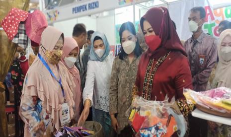 Badan Standardisasi Nasional (BSN) gelar festival umkm ber-SNI.