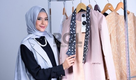 OOTD - Pilih busana dengan padu padan yang pas untuk menghasilkan foto OOTD yang Instagramable.