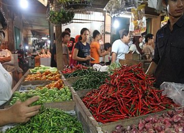 bahan kebutuhan pokok di pasar tradisional