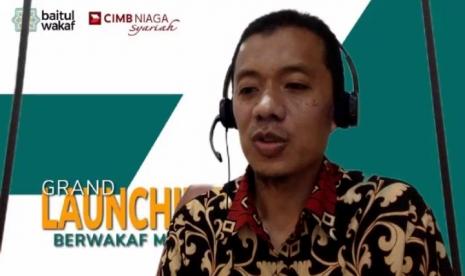 Baitul Wakaf bekerja sama dengan Bank CIMB Niaga Syariah meluncurkan program Wakaf Uang dan Wakaf Melalui Uang, secara virtual, Selasa (25/1).