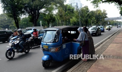 Bajaj berbahan bakar gas