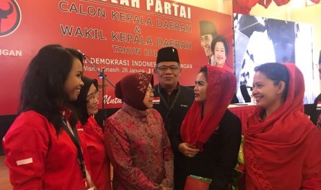 Bakal calon Wakil Gubernur Jawa Timur Puti Guntur Soekarno mengikuti sekolah partai calon kepala dan wakil kepala daerah yang digelar Partai Demokrasi Indonesia Perjuangan (PDIP) di Jawa Barat, Selasa (30/1).