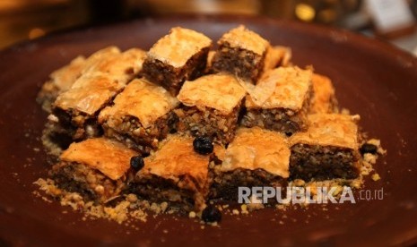 Baklava, hidangan pembatal puasa khas Lebanon.