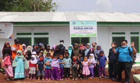  Bakrie Amanah meresmikan Gedung PAUD yang sudah selesai dibangun sekitar 40 hari sejak peletakan batu pertama tanggal 19 Februari 2021. PAUD ini berlokasi di Kampung Koropeak, Desa Ciela, Kec. Bayongbong, Kabupaten Garut.