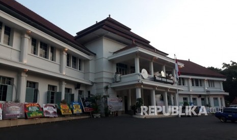 Balaikota Malang menjadi salah satu bangunan yang akan dicagarbudayakan oleh Pemerintah Kota (Pemkot) Malang. 