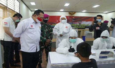 Bamsoet Bantu 300 Alat Rapid Test untuk Keluarga Besar Denjaka.