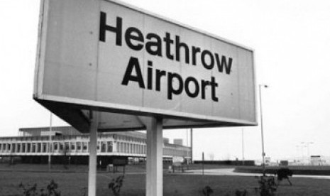 Bandara Heathrow Inggris tahun 1975