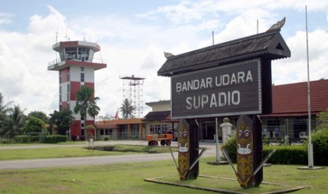 Bandara Supadio, Pontianak, Kalimantan Barat.