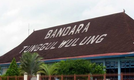 Bandara Tunggul Wulung.