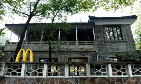 Bangunan bersejarah di timur Cina diubah jadi gerai McDonald's dan menimbulkan kontroversi.