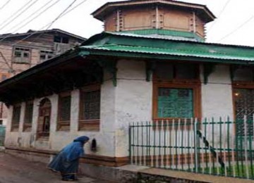 Bangunan yang diyakini sebagai makam Yesus di Kashmir