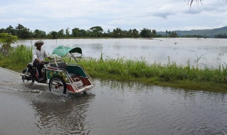 Banjir. 