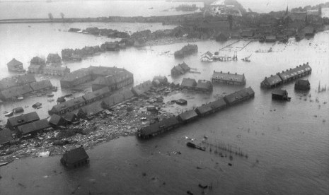 Banjir besar melanda Eropa pada 1953.