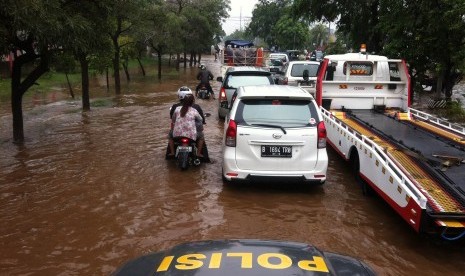 Banjir di kawasan Kelapa Gading, Jakarta Utara, Jumat (22/1)