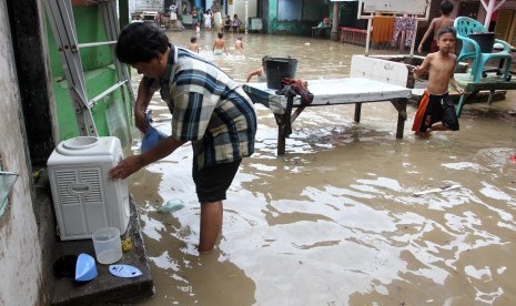 banjir di pemukiman warga (ilustr)