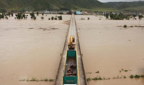 banjir di sepanjang Sungai Tumen, Korea Utara.