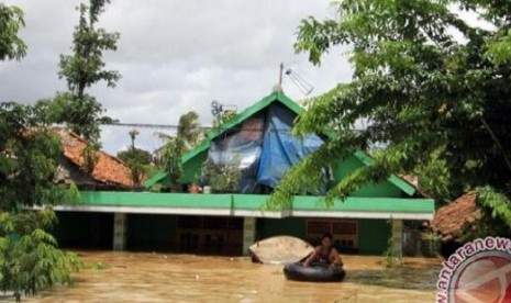 Banjir.