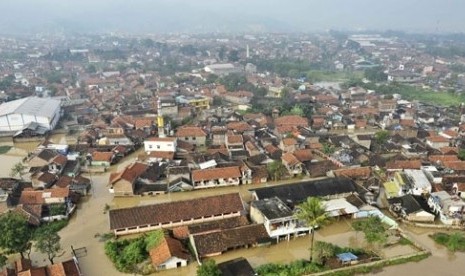 Banjir luapan Sungai Citarum di Bandung