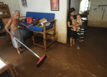 Banjir Pondok Labu