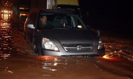 Banjir Tol BSD