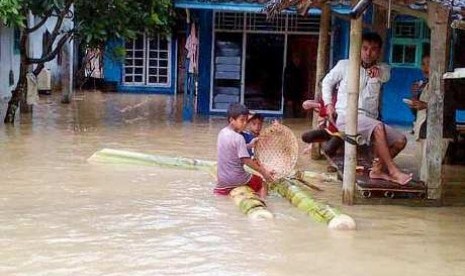 Banjir yang terjadi di Banten pada 10 Januari 2014