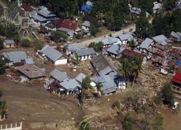 Banjir bandang di Wasior, Papua Barat.