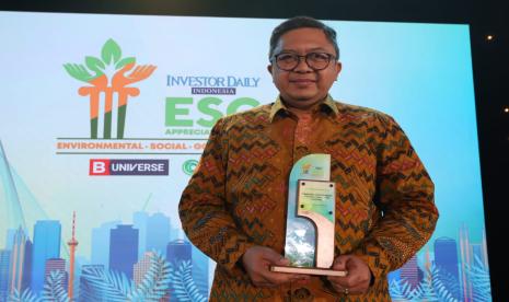 bank bjb berhasil meraih penghargaan Appreciated Governance ESG Report dari B Universe Media dalam ajang Investor Daily Indonesia ESG Appreciation Night 2024 yang diselenggarakan di The Westin Hotel, Jakarta (25/11/2024).