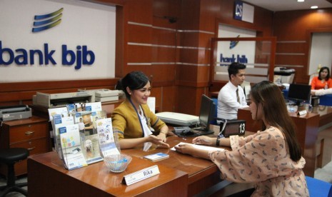 Bank BJB di Jabodetabek tetap beroperasi melayani nasabah.