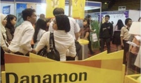 Bank Danamon (ilustrasi). Bank Danamon mencatat pertumbuhan laba bersih 18 persen pada kuartal II 2021.