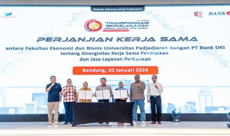 Bank DKI jalin kerja sama dengan Fakultas Ekonomi dan Bisnis Universitas Padjajaran (FEB Unpad) dan Politeknik STIA LAN dalam pemanfaatan produk dan jasa layanan perbankan dan pendidikan.