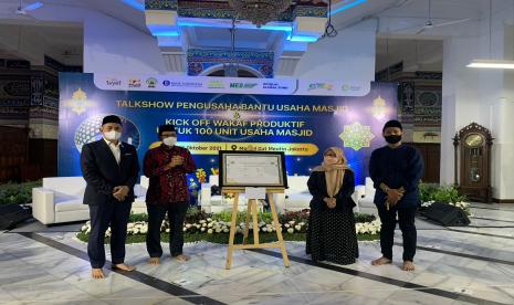 Bank Indonesia Bekerja sama dengan Indonesian Youth Economic Forum (ISYEF) dan Rabu Hijrah. menyelenggarakan kegiatan Talk show “Pengusaha Bantu Usaha Masjid” yang dilaksanakan pada hari Rabu, 6 Oktober 2021 secara hybrid di Masjid Cut Meutia, Menteng, Jakarta Pusat. Dalam kesempatan ini juga dilaksanakan Kick-Off Gerakan Wakaf Produktif untuk 100 Usaha Masjid.