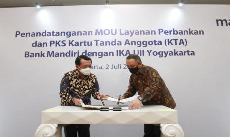 Bank Mandiri terus memperluas pangsa pasar untuk mendorong peningkatan transaksi elektronik. Kali ini, Bank Mandiri menyepakati kerjasama pemanfaatan layanan keuangan dengan Ikatan Alumni Universitas Islam Indonesia (IKA UII). 