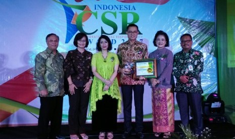 Bank Muamalat meraih penghargaan predikat Platinum dengan nilai yang sangat baik, dari Indonesia Corporate Social Responsibility Award (ICSRA) 2017. 