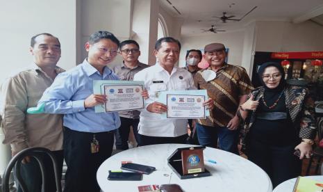 Bank Sahabat Sampoerna menggelar pertemuan dengan BNN Jakarta Selatan di Jakarta, Rabu (6/4), dalam rangka mewujudkan  Jakarta Selatan Bersinar (Bersih dari Narkoba).  