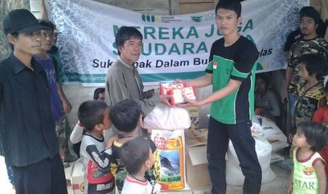 bantuan dompet dhuafa merambah hingga ke suku anak dalam jambi